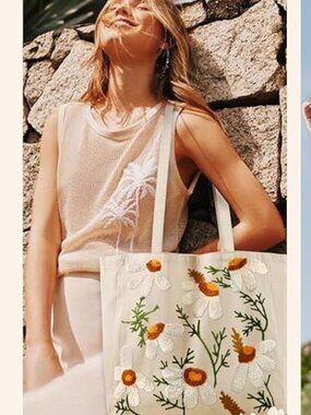 Daisy Tote Bag